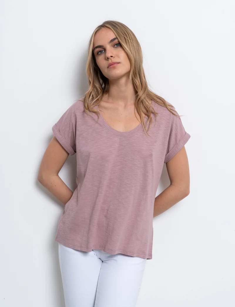 T-shirt con risvolto sulle maniche da donna - Rosa antico