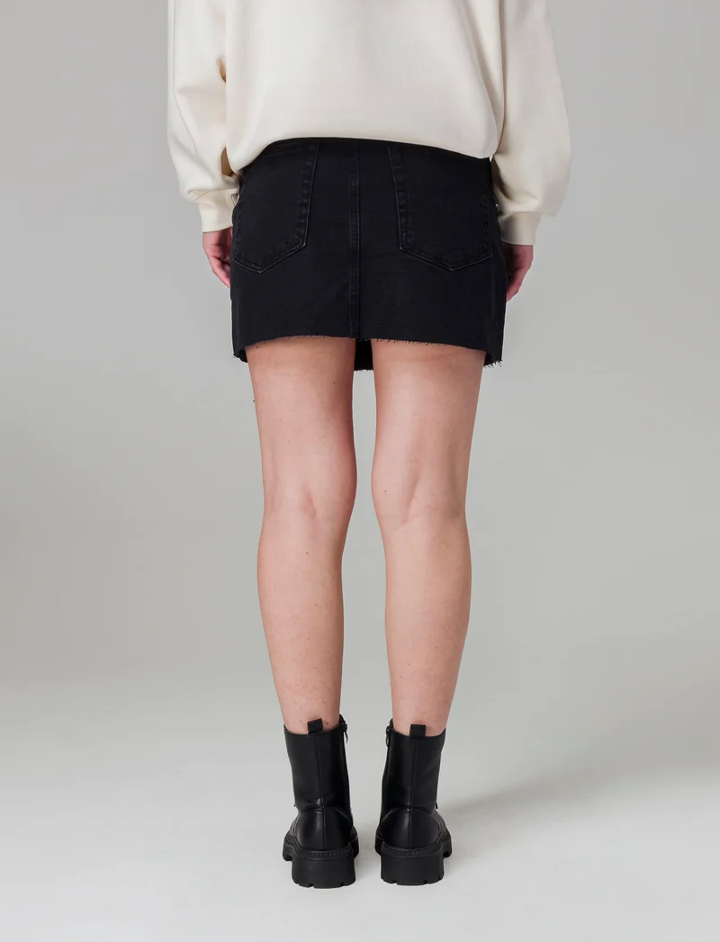 Gonna corta in denim da donna - Nero