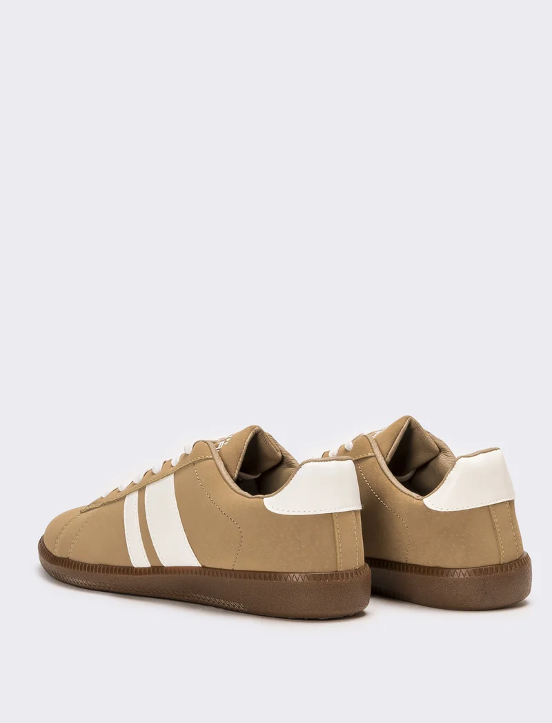 Sneakers scamosciata da uomo - Grigio tortora