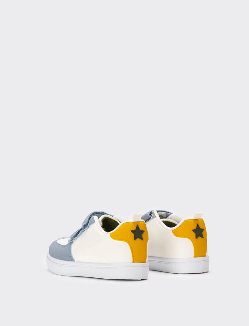 Sneakers con strappi da bambino - Bianco