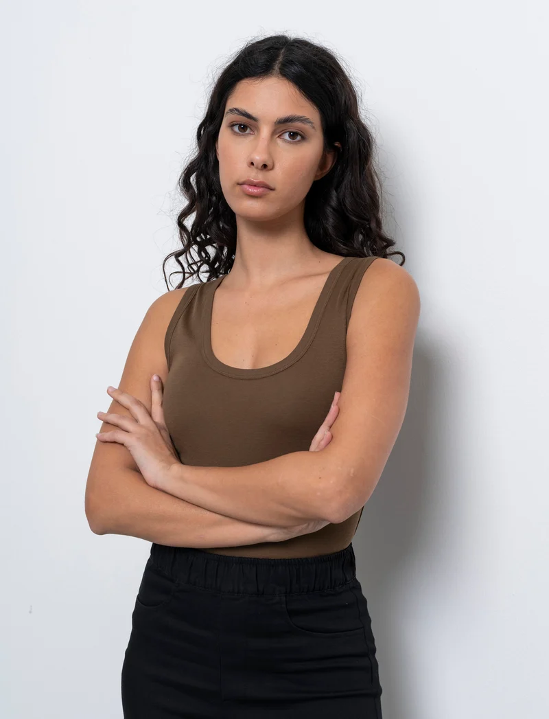 Top canottiera basico da donna - Marrone tabacco