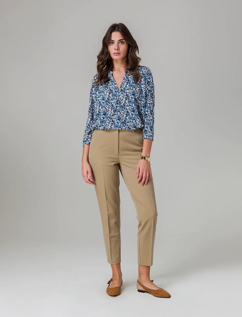 T-shirt con collo alla coreana da donna - var 2