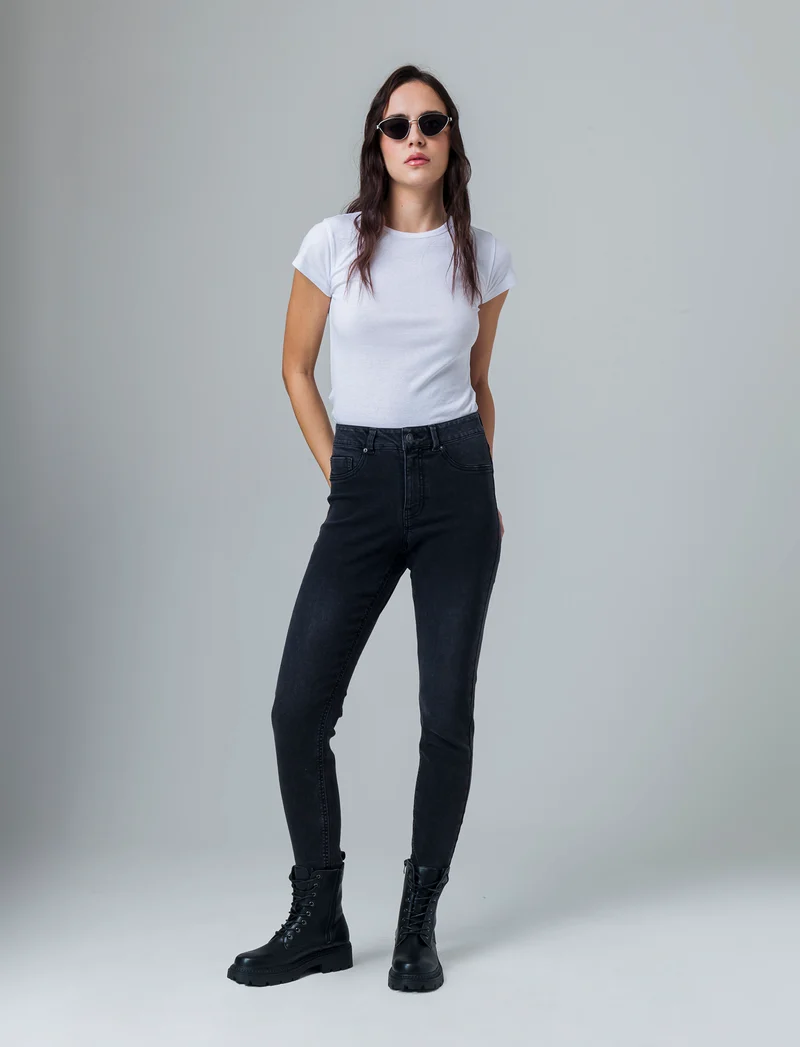 Jeans basico 5 tasche da donna - Nero