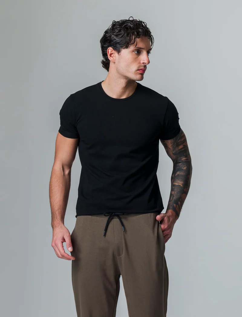 T-shirt basic in cotone elasticizzato slim fit da uomo - Nero