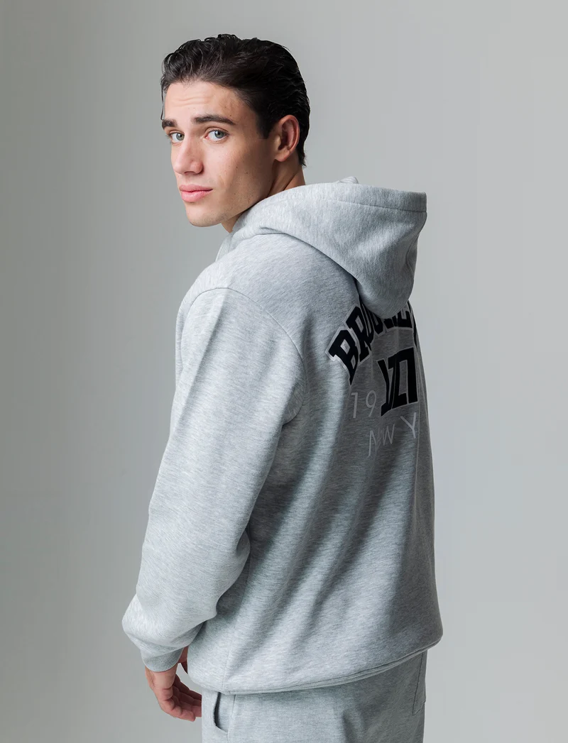Felpa con stampe e cappuccio da uomo - Grigio mel.