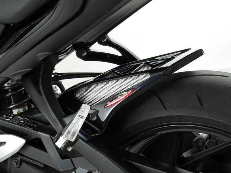 Parafango posteriore serie GSX-S1000GX