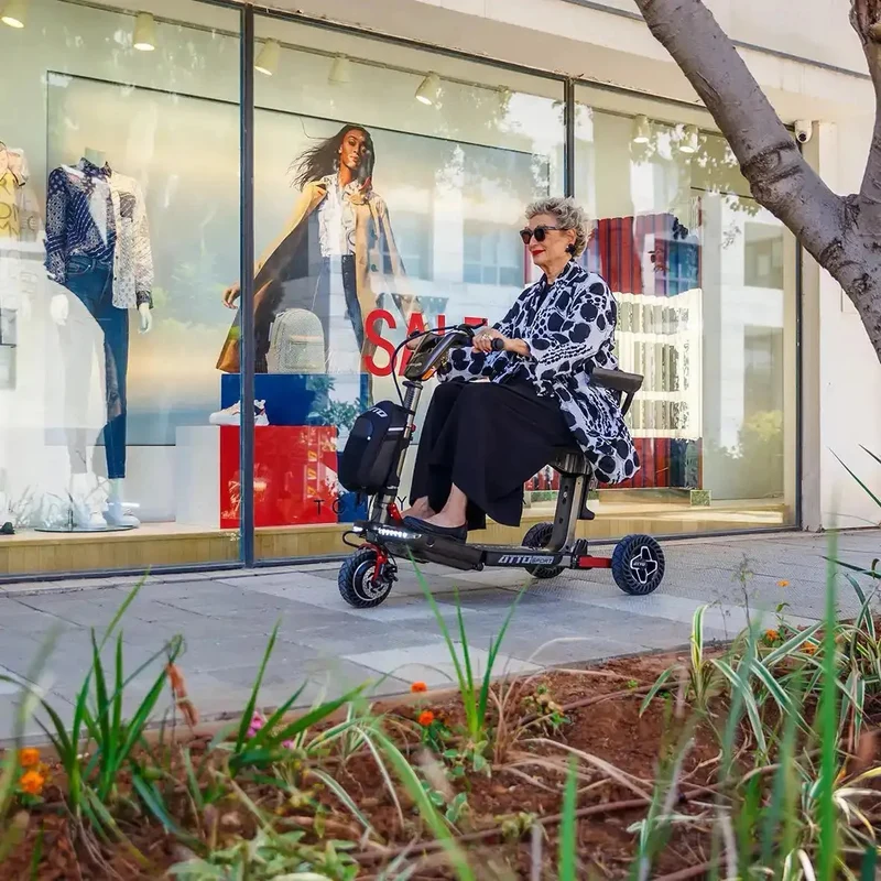 ATTO SPORT MAX: scooter elettrico pieghevole consigliato per anziani e disabili
