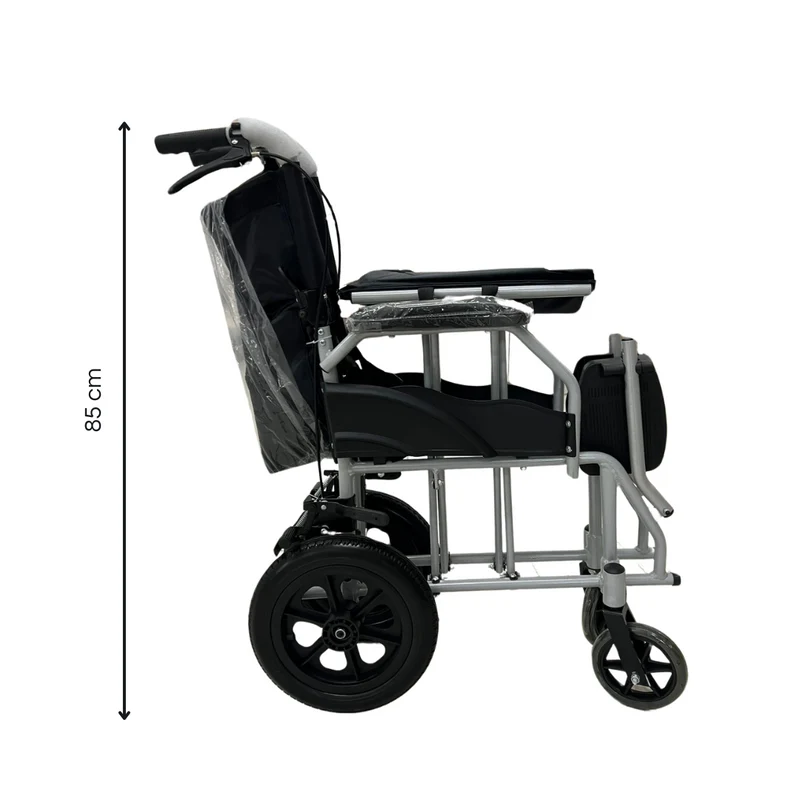 Sedia a rotelle da transito dimensioni ridotte ideale per interni e luoghi stretti - Larghezza seduta 45cm
