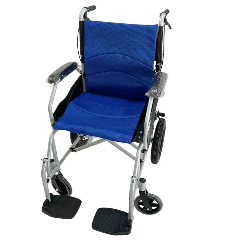 Sedia a rotelle da transito dimensioni ridotte ideale per interni e luoghi stretti - Larghezza seduta 45cm