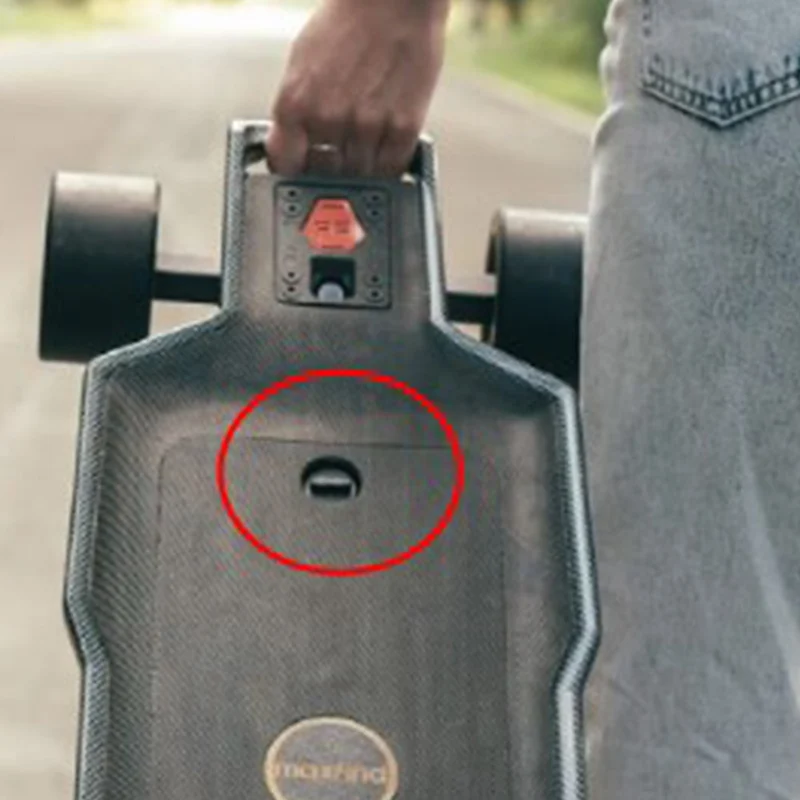 BATTERY COVER KNOB