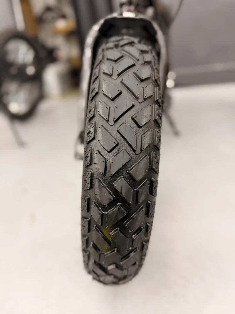 AR Atom Heavy Duty Hybrid Tires 16x4.0