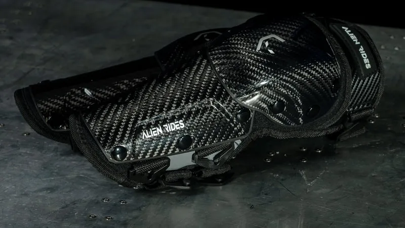 Alien Rides Carbon Fiber Protective Elbow and Knee Pads